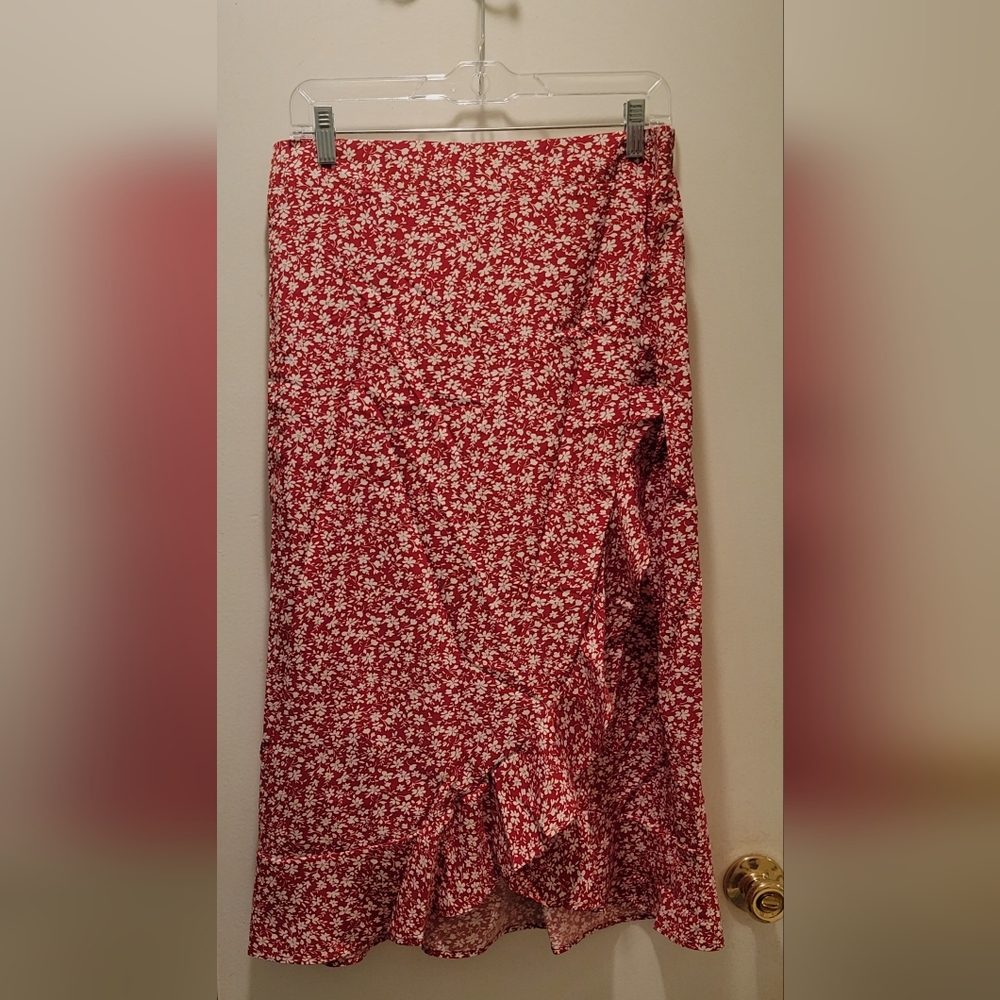 Floral, Asymmetrical, Ruffled Skirt, BOHO, Red & White Size XL, NWT
